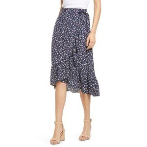 Madewell Ruffle-Edge Midi Wrap Skirt in Harvest Vine Deep Navy
